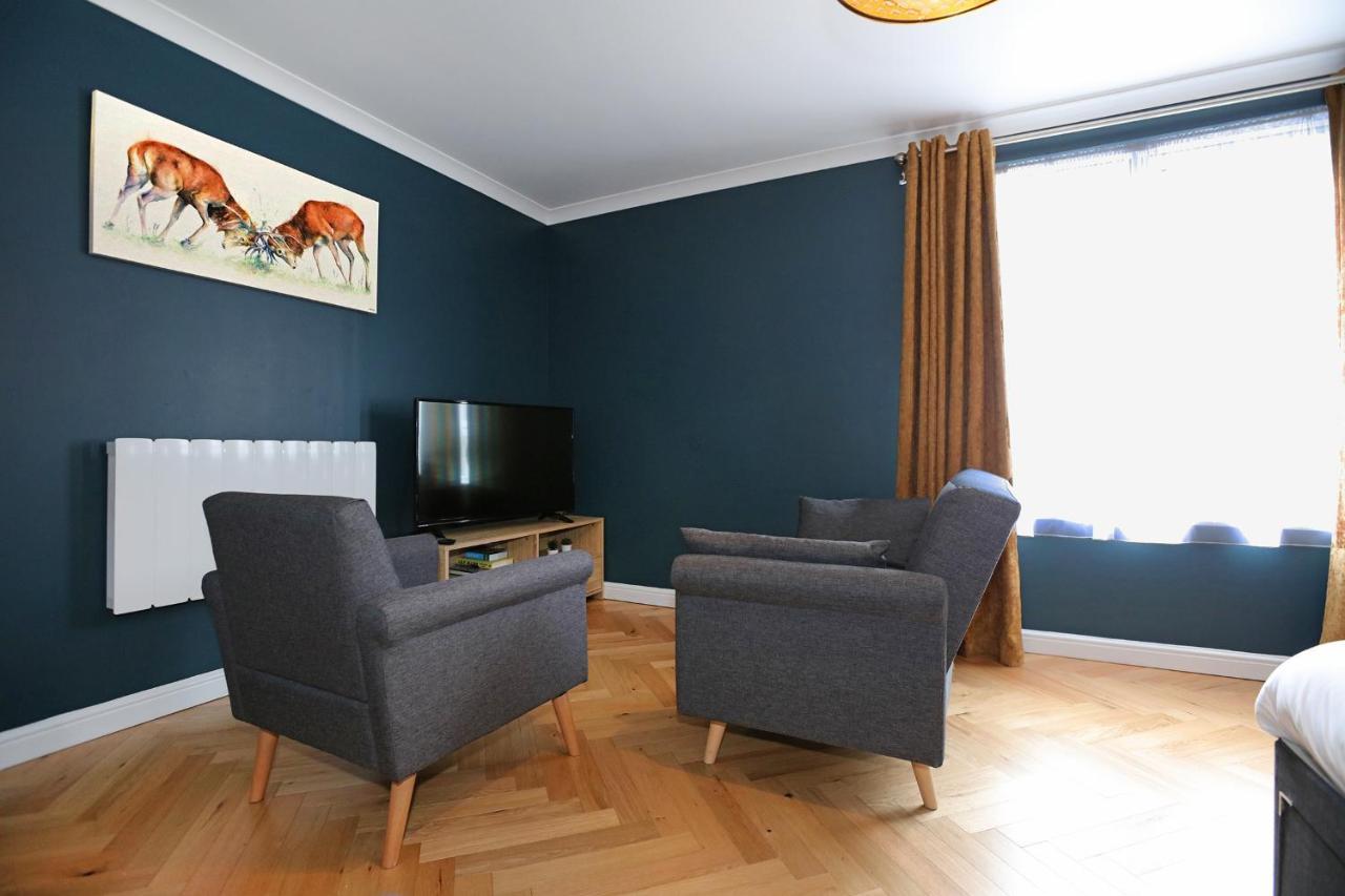 Apartment Spacious 4br City Centre W/ Free Parking *
